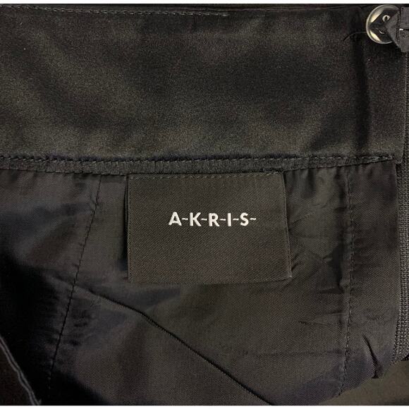 AKRIS 100% Silk Satin Box Pleated Midi A-line Full Knee Length Skirt, Black - Picture 6 of 9